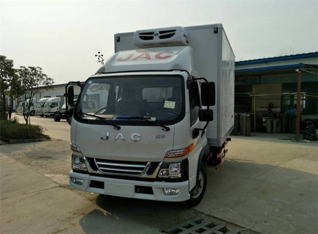 江淮駿鈴4米冷藏車(chē)